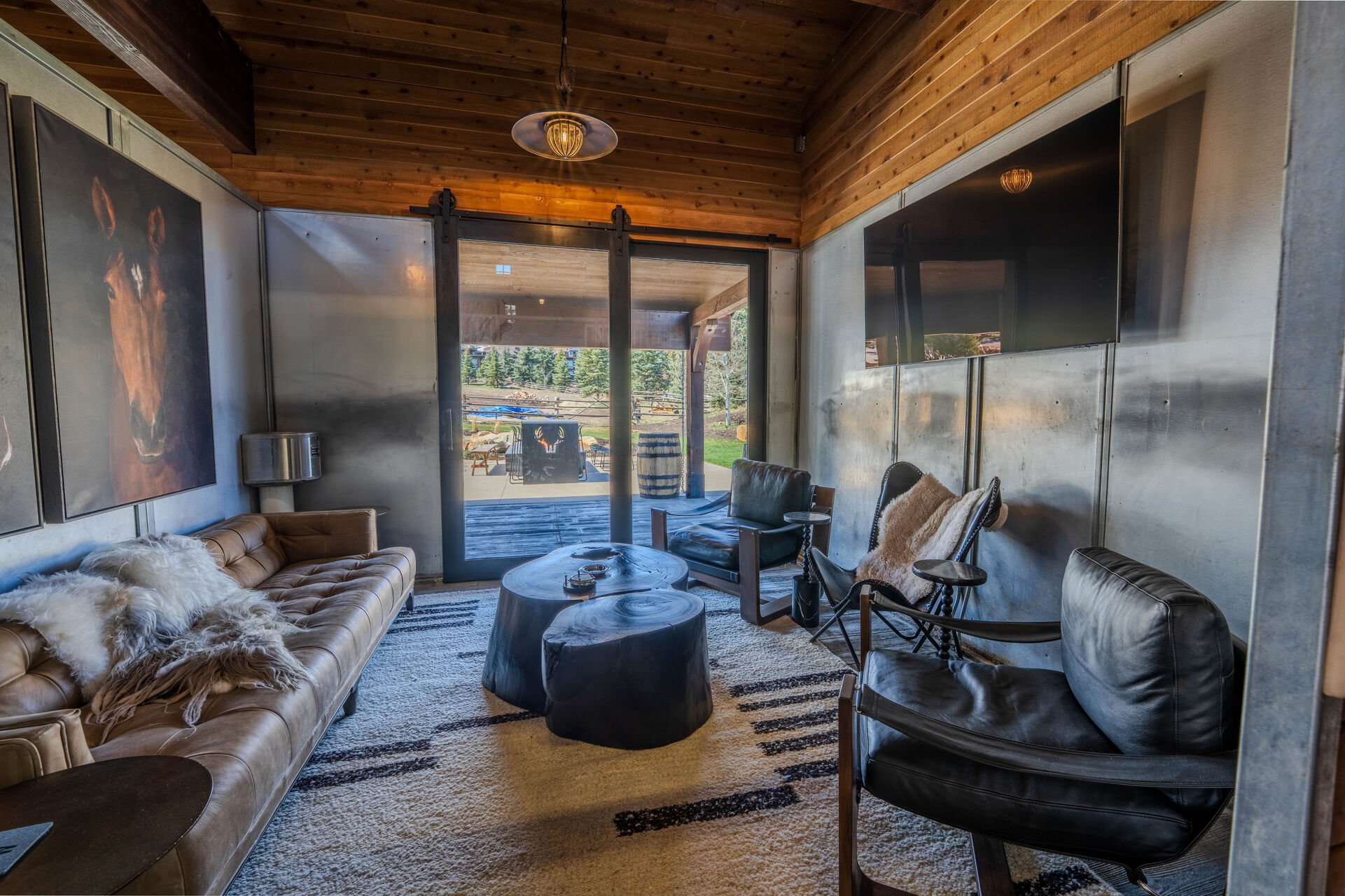 Stalls are separate sitting areas with patio access Stalls are separate sitting areas with patio access