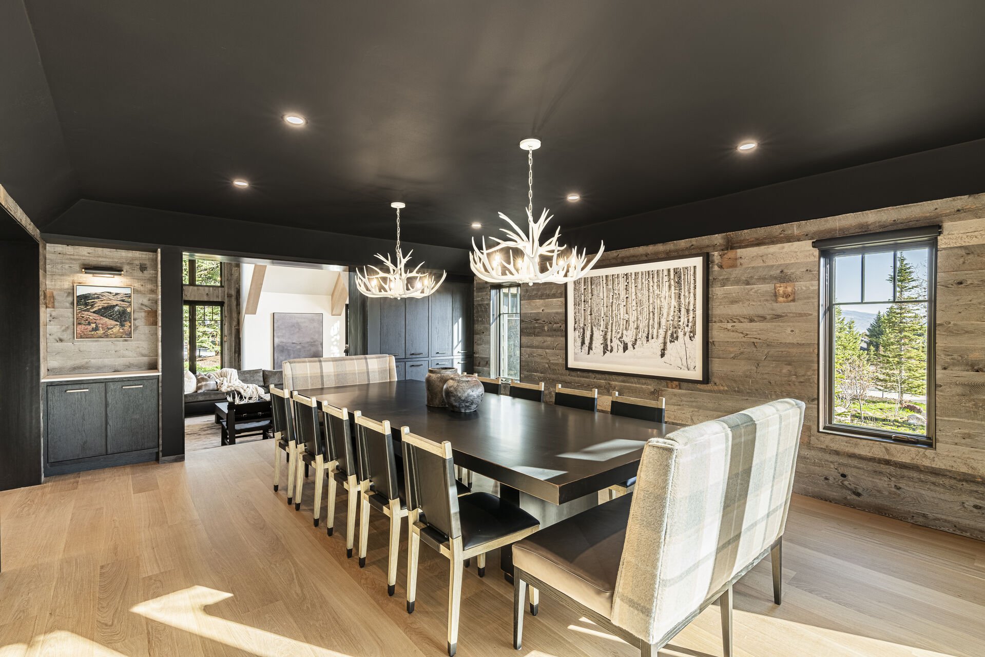 Sun Peak Manor House - Dining room - seating for up to 14 Sun Peak Manor House - Dining room - seating for up to 14