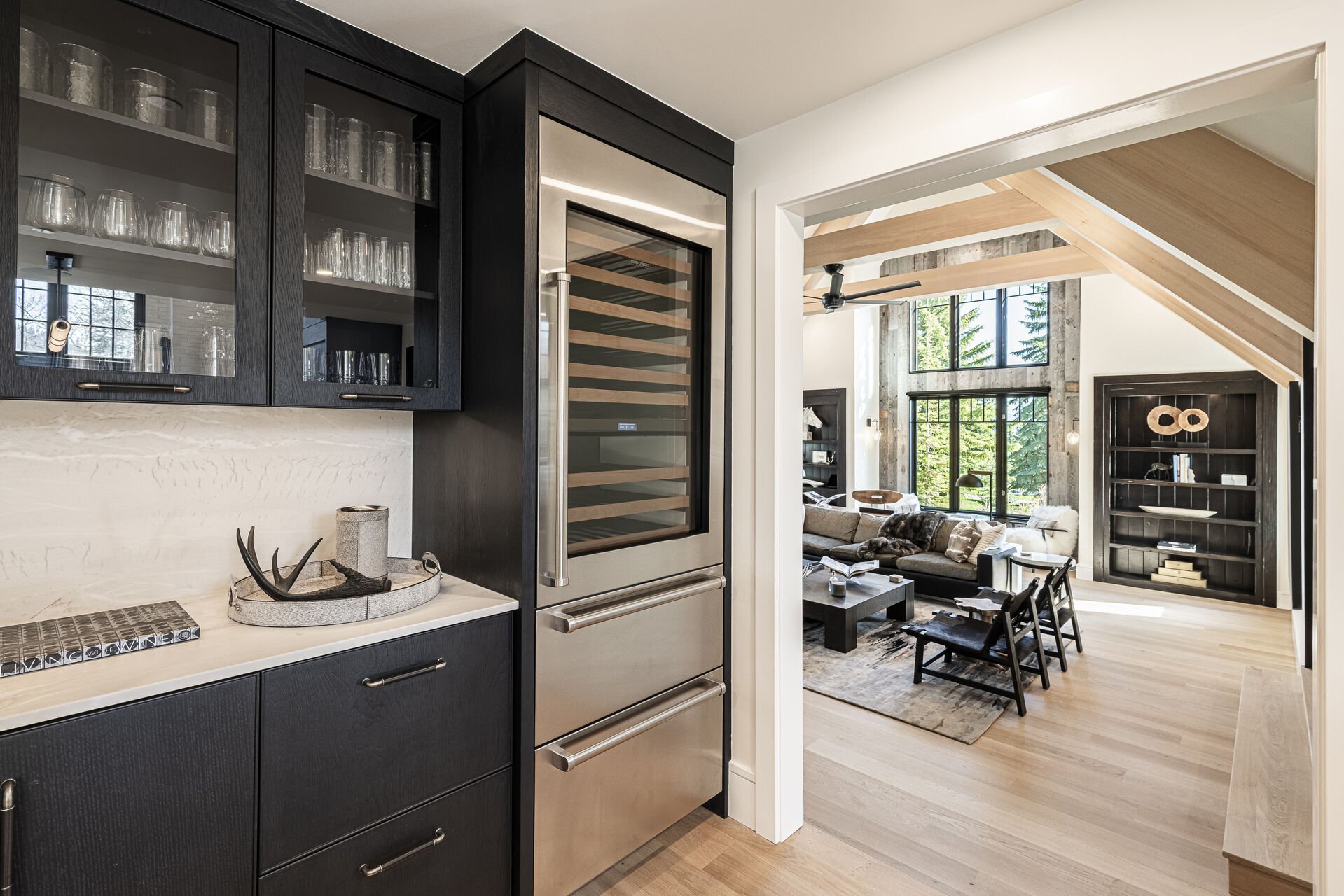 Sun Peak Manor House - Wine fridge, beverage refrigerator drawers and an ice maker Sun Peak Manor House - Wine fridge, beverage refrigerator drawers and an ice maker