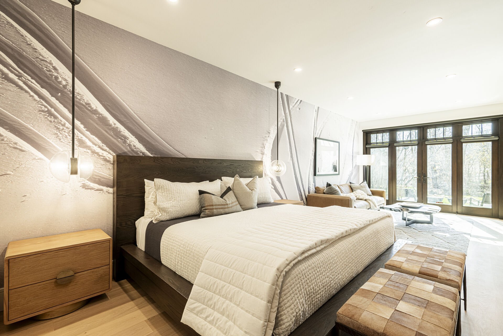 Sun Peak Manor House - Lower Level Guest Bedroom 7 with a king bed, smart TV and en suite Sun Peak Manor House - Lower Level Guest Bedroom 7 with a king bed, smart TV and en suite