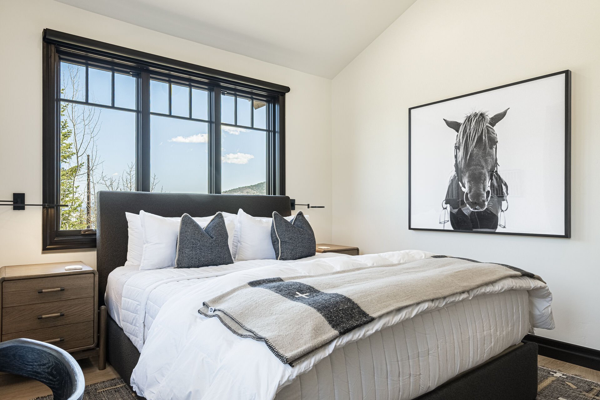 Peak 5 Cabin - Guest Bedroom 8 with a king bed and access to shared bathroom Peak 5 Cabin - Guest Bedroom 8 with a king bed and access to shared bathroom