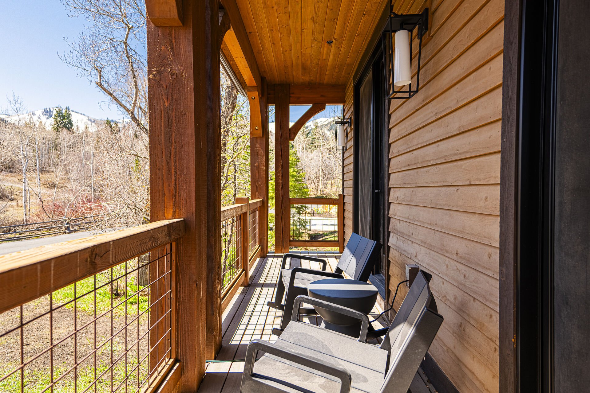 Peak 5 Cabin - Balcony Peak 5 Cabin - Balcony