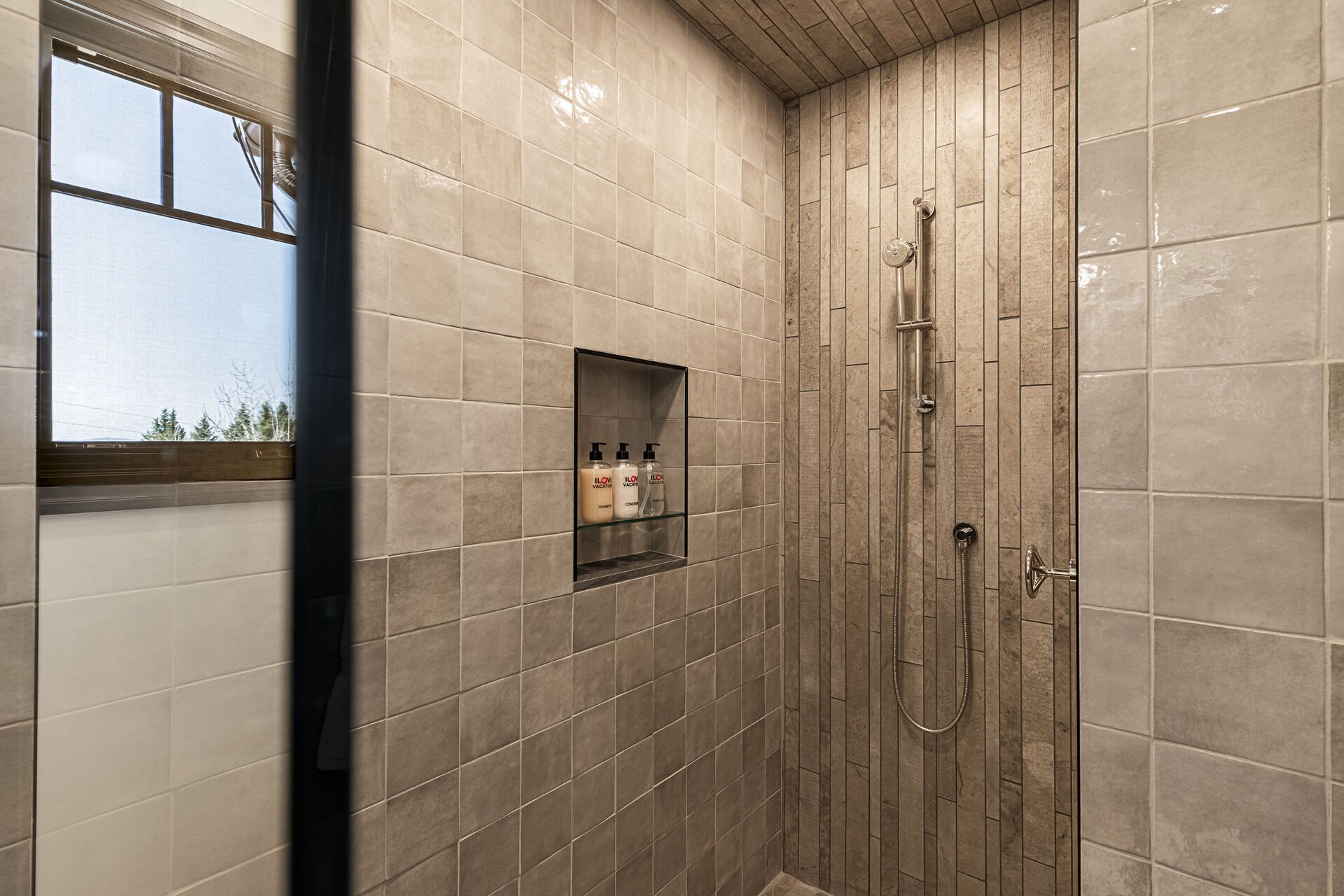Peak 5 Cabin - Full shared bathroom shower Peak 5 Cabin - Full shared bathroom shower